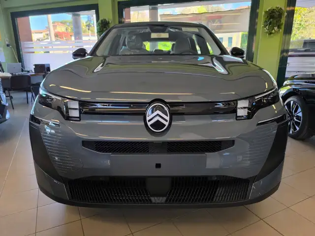 Citroen C5 Aircross view 3