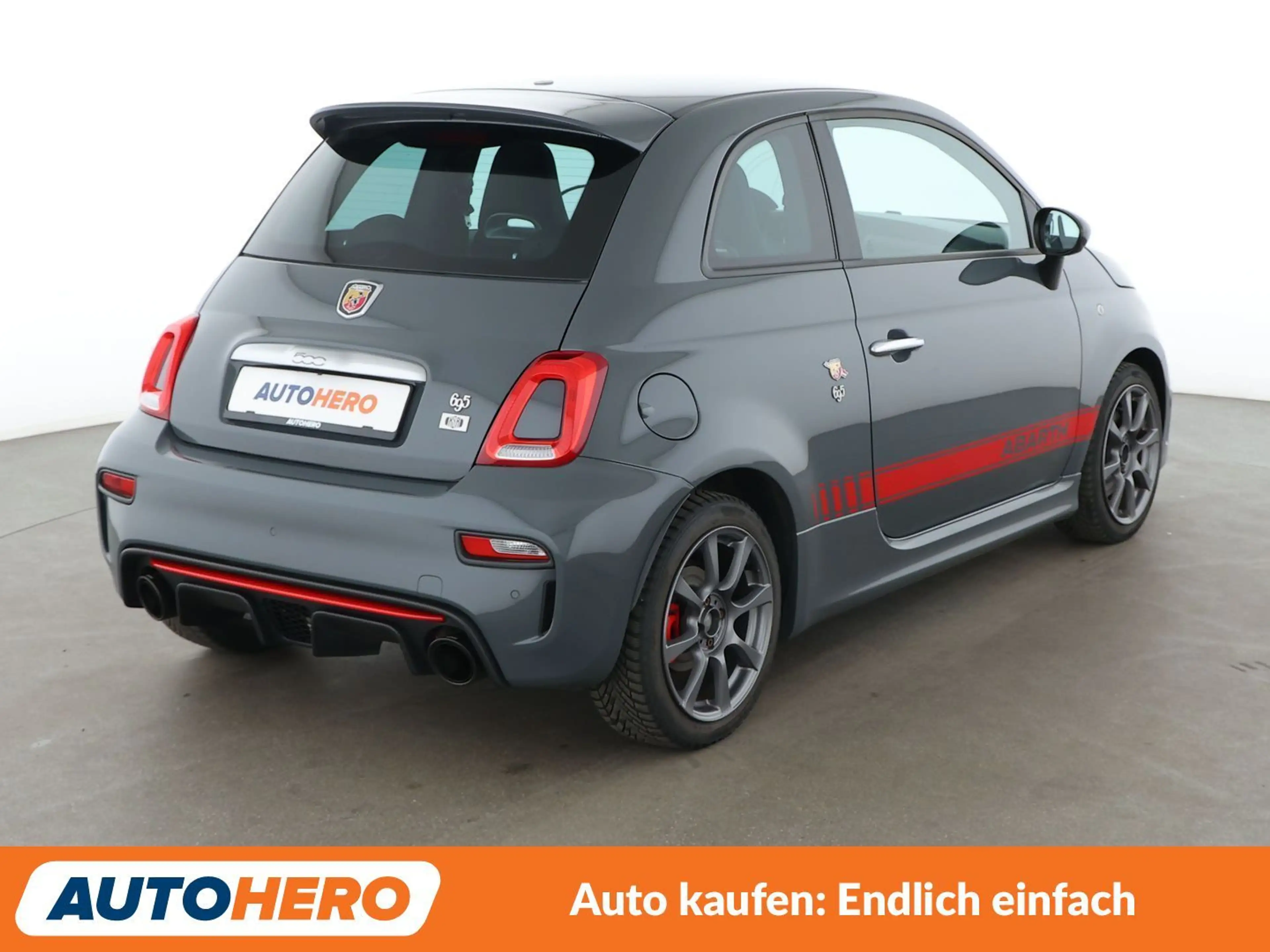 Abarth 695 1.4 Turbo XSR Yamaha Limited Edition *PDC* — photo 6