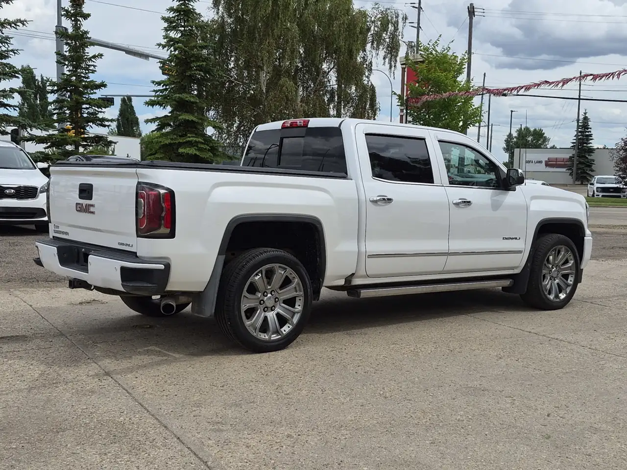 GMC Sierra 1500 photo GMC Sierra 1500