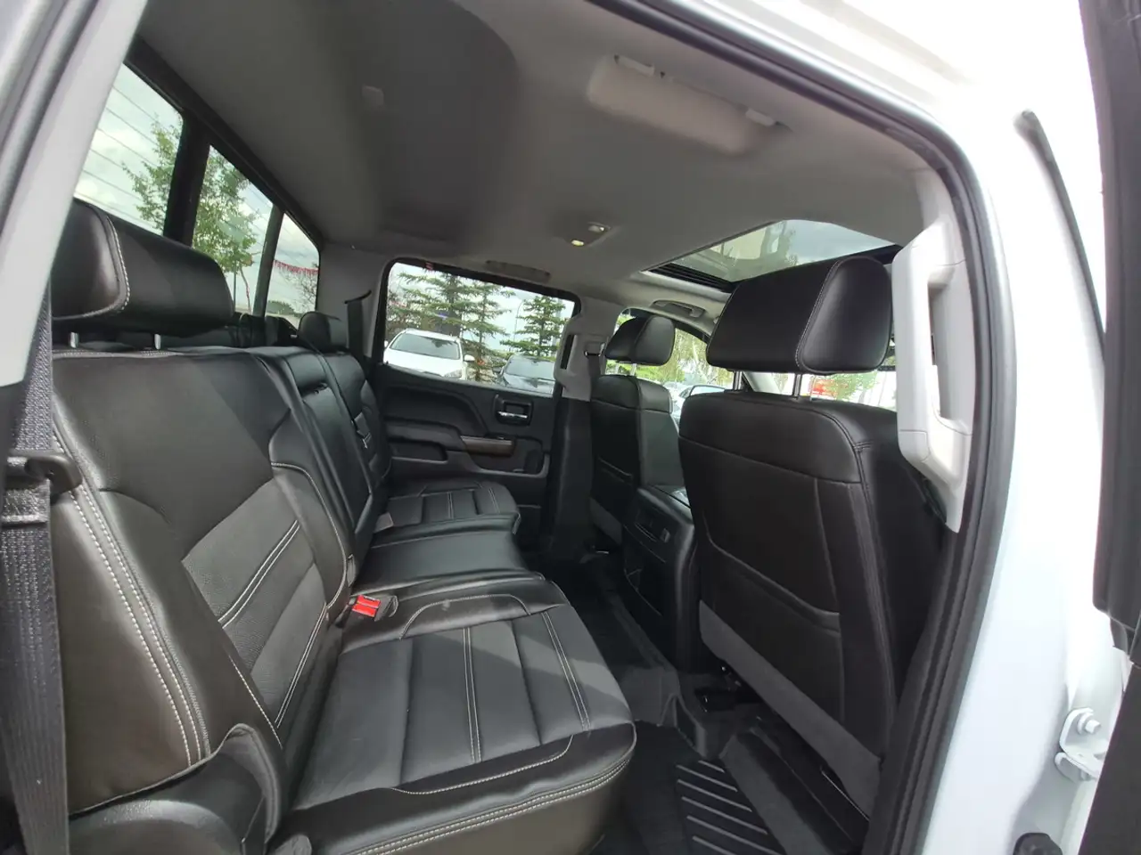 GMC Sierra 1500 photo GMC Sierra 1500