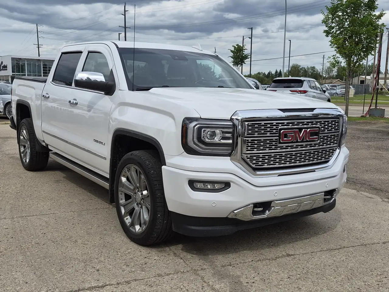 GMC Sierra 1500 photo GMC Sierra 1500