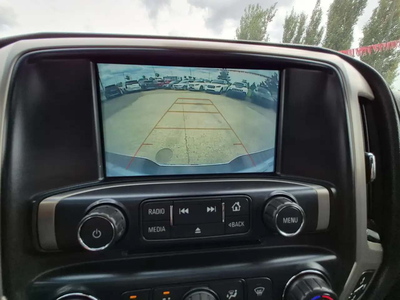 GMC Sierra 1500 photo GMC Sierra 1500