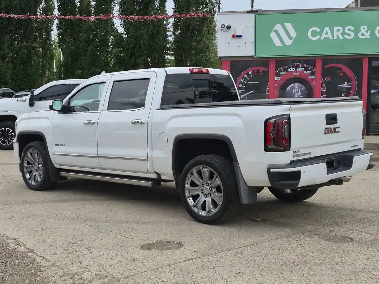 GMC Sierra 1500 photo GMC Sierra 1500
