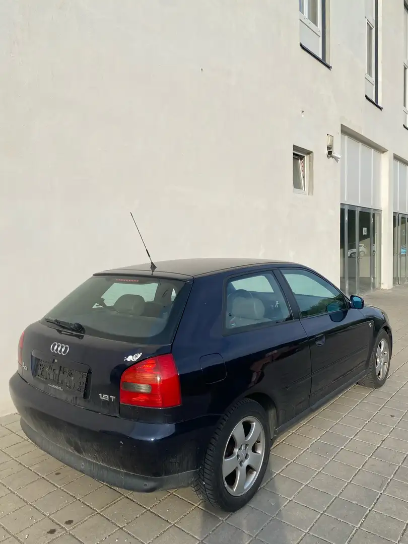 Audi A3 1,8 T Ambiente plava - 2