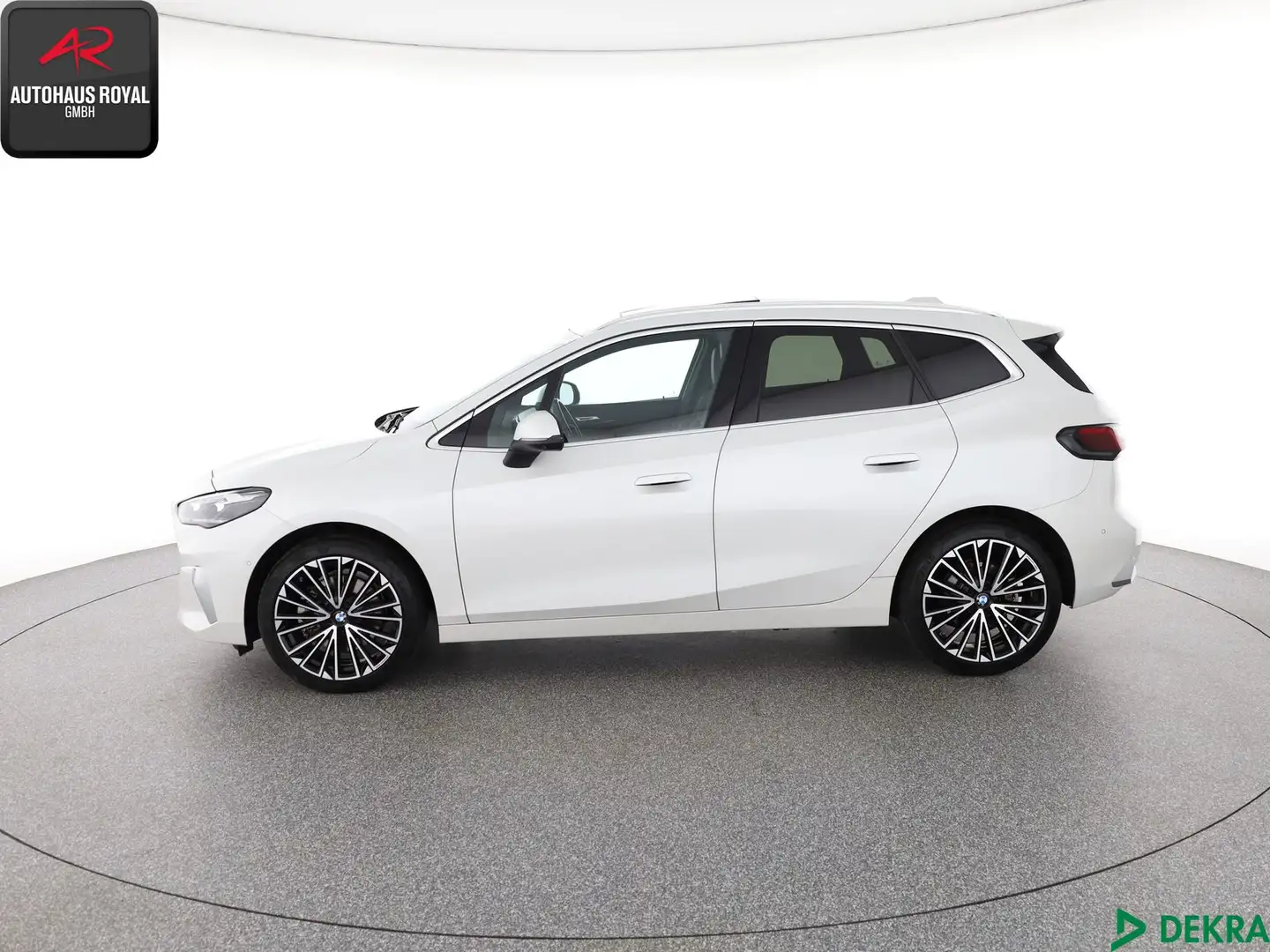 BMW Active Hybrid 7 223 Active Tourer i M SPORT LENKRAD ACC,360GRAD Weiß - 2