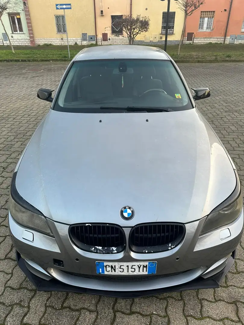 BMW 525 Serie 5 E60 2003 Berlina 525d Futura - 2