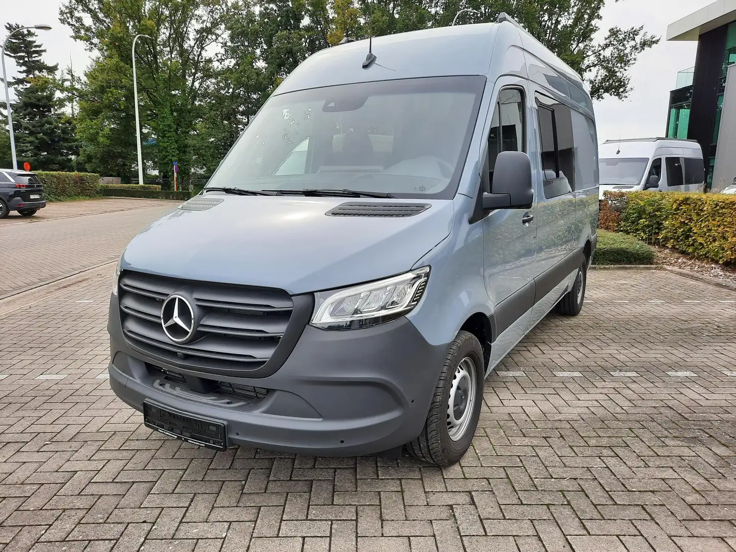 Mercedes-Benz Sprinter 319 CDI Sprinter Lang HA 9G-TRONIC Bleu - 2