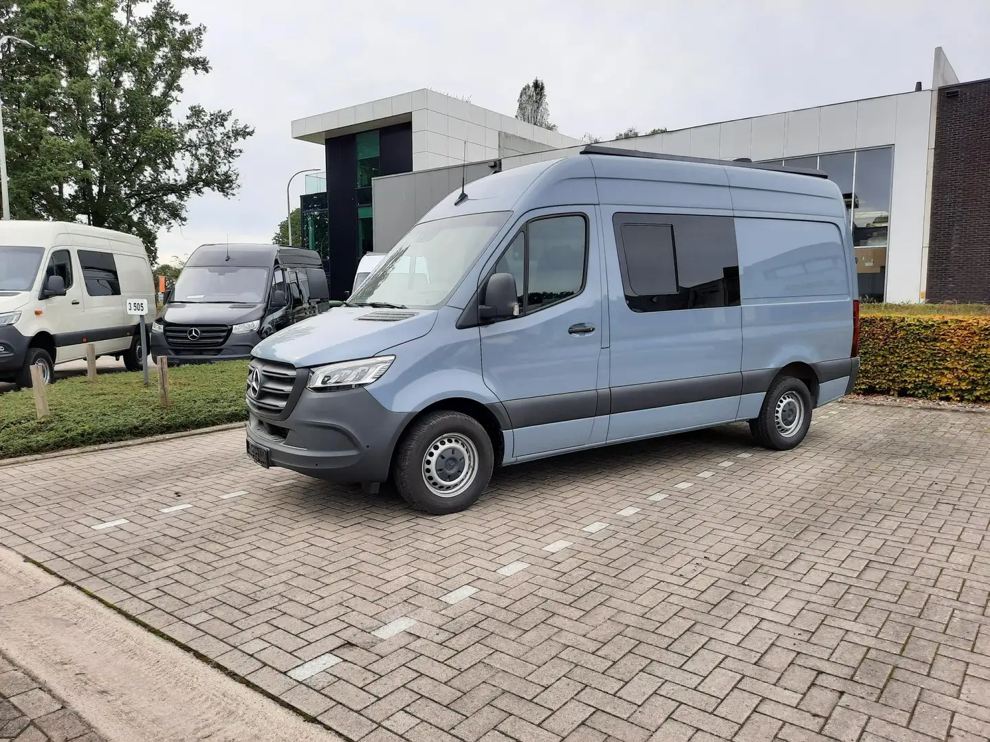 Mercedes-Benz Sprinter 319 CDI Sprinter Lang HA 9G-TRONIC Bleu - 1