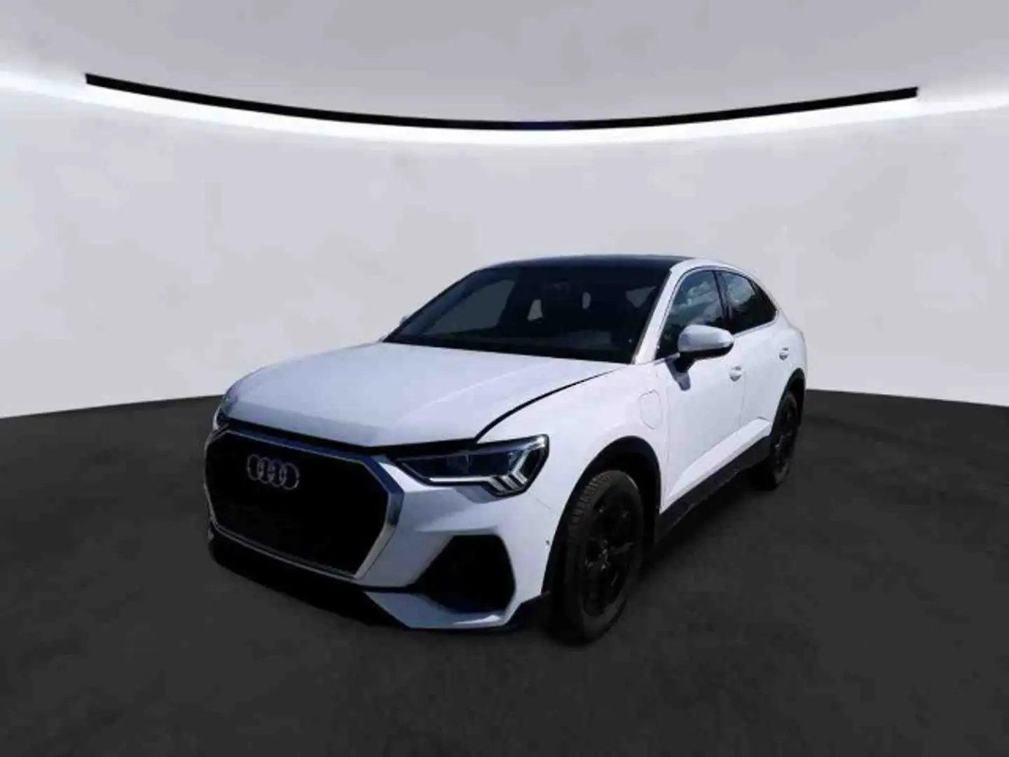 Audi Q3 45 TFSIe 2x S LINE PANO LED ASSIST Bianco - 2