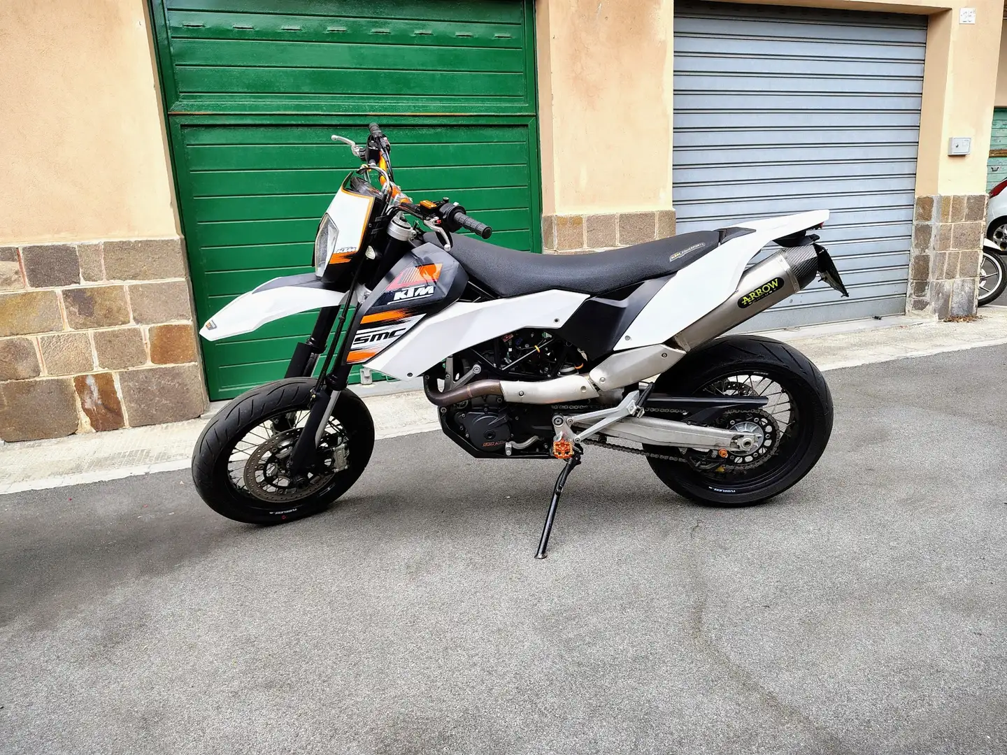 KTM 690 SMC A2 Bílá - 2