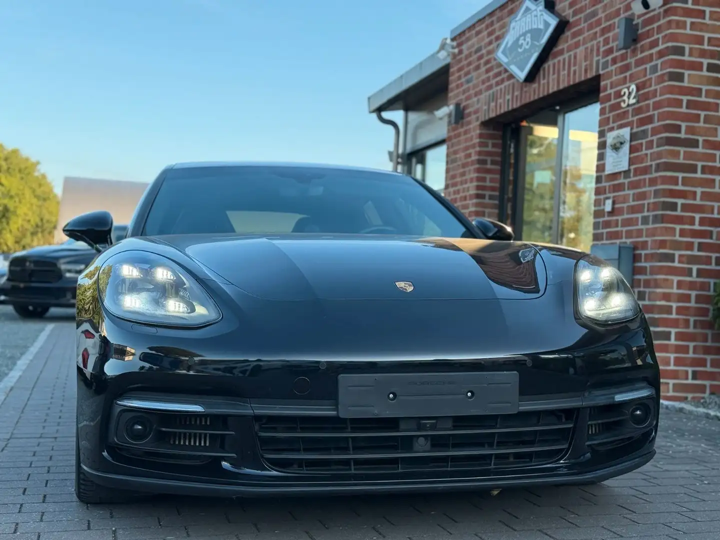 Porsche Panamera 4S/ Sport-Aga/Matrix/Pano/Massage/Luft Zwart - 2