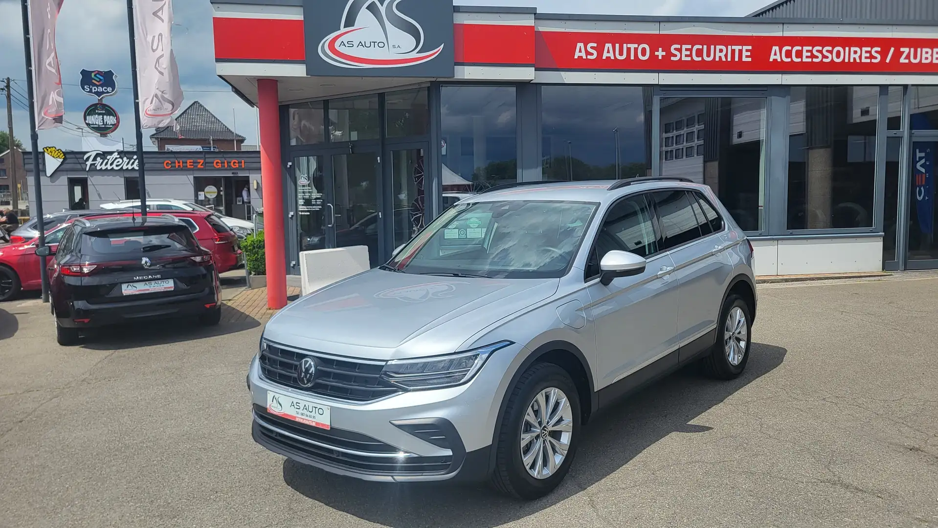Volkswagen Tiguan 1.4 eHybrid PHEV 150cv Life OPF DSG (180 kW) Grau - 2