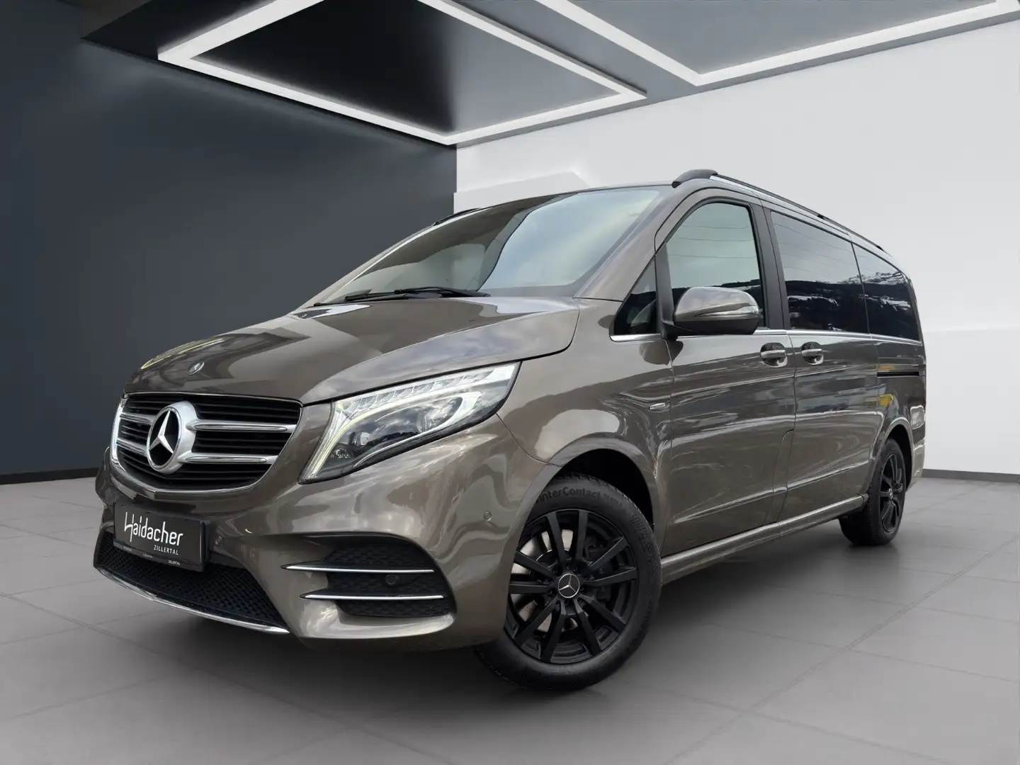 Mercedes-Benz V 220 d 4MATIC AVANTGARDE Lang AUT LED AMG PTS Grau - 2