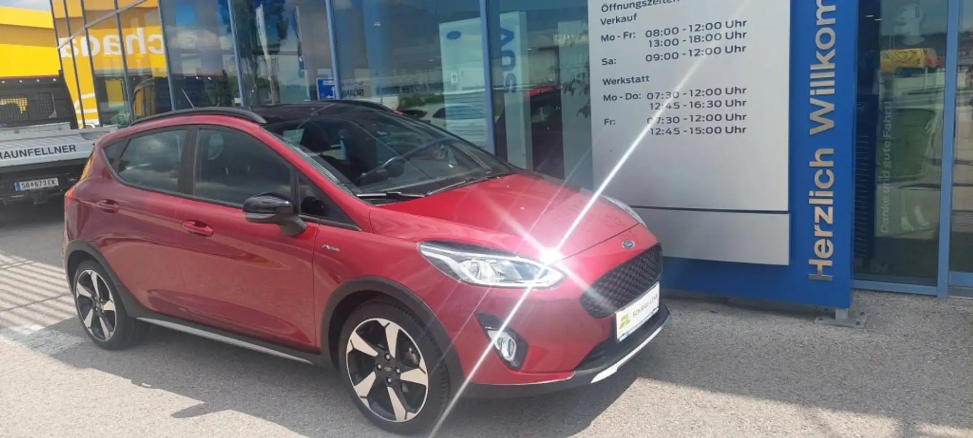 Ford Fiesta 1.0 95 62 ACTIVE X LIM. Rouge - 1