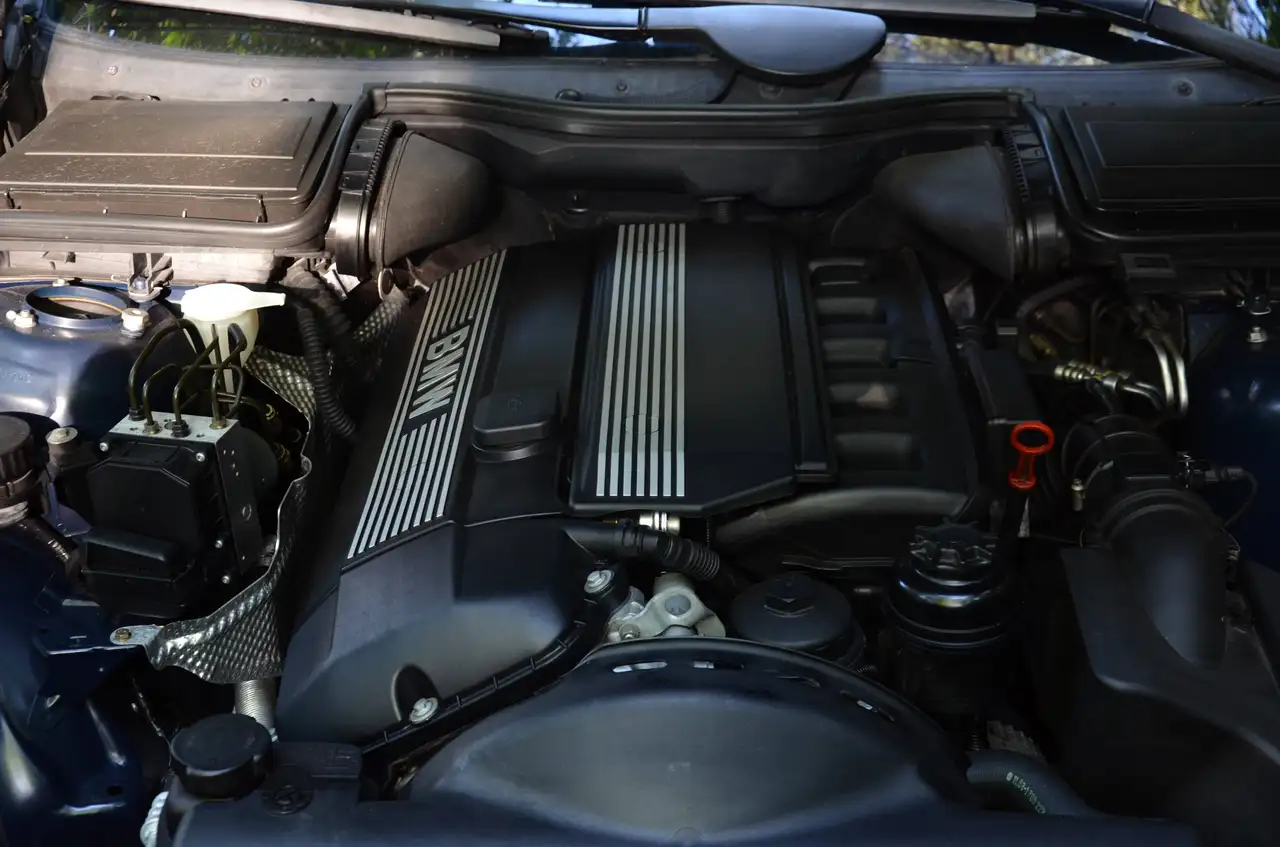 BMW 520 iA, foto 6