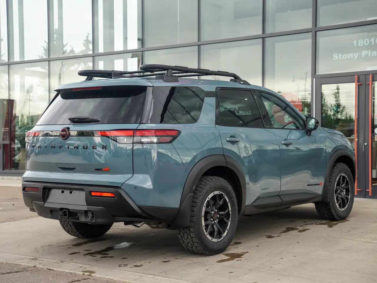 Nissan Pathfinder снимка Nissan Pathfinder