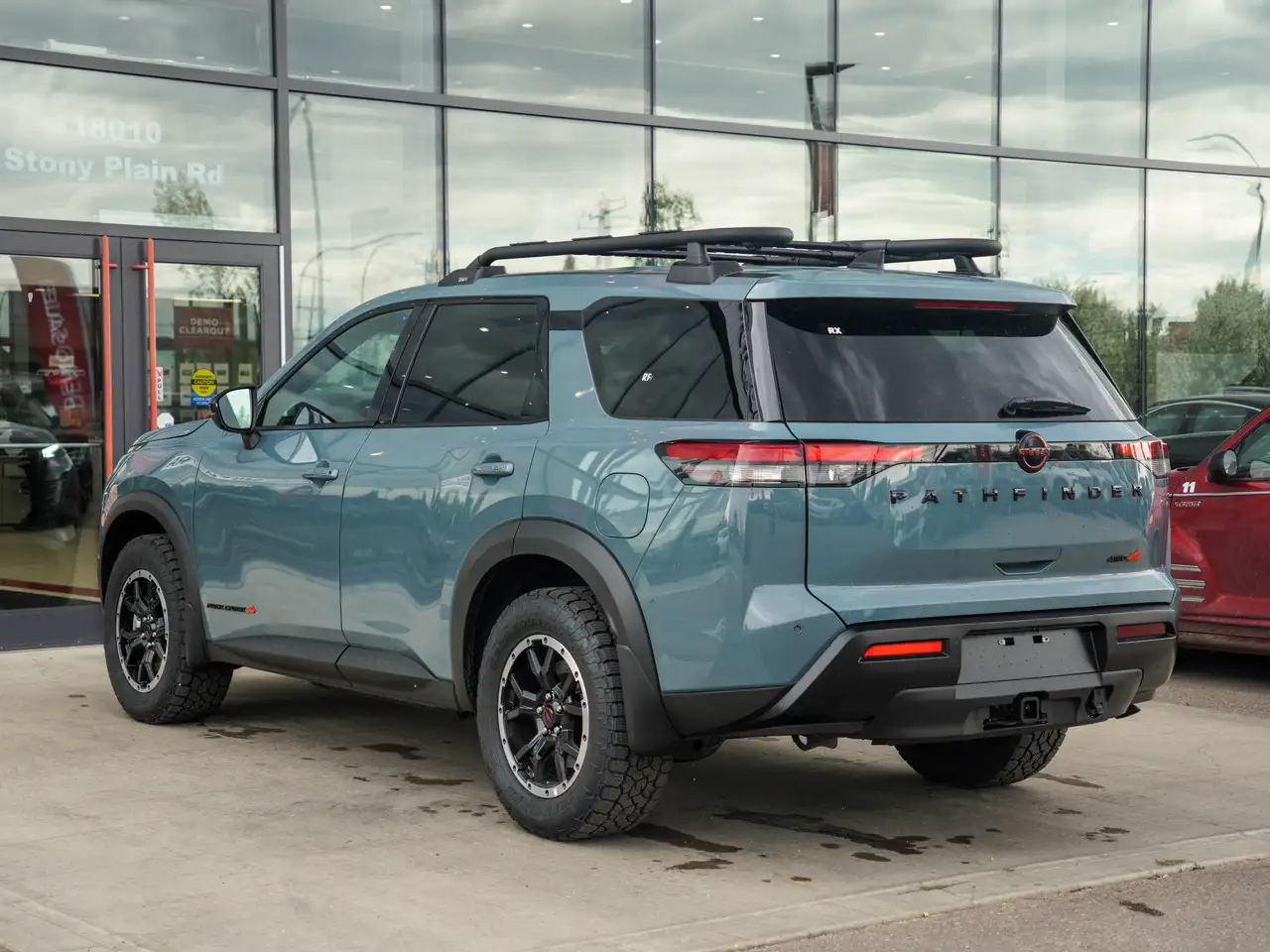 Nissan Pathfinder снимка Nissan Pathfinder