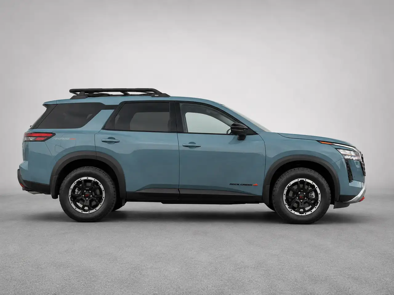 Nissan Pathfinder снимка Nissan Pathfinder