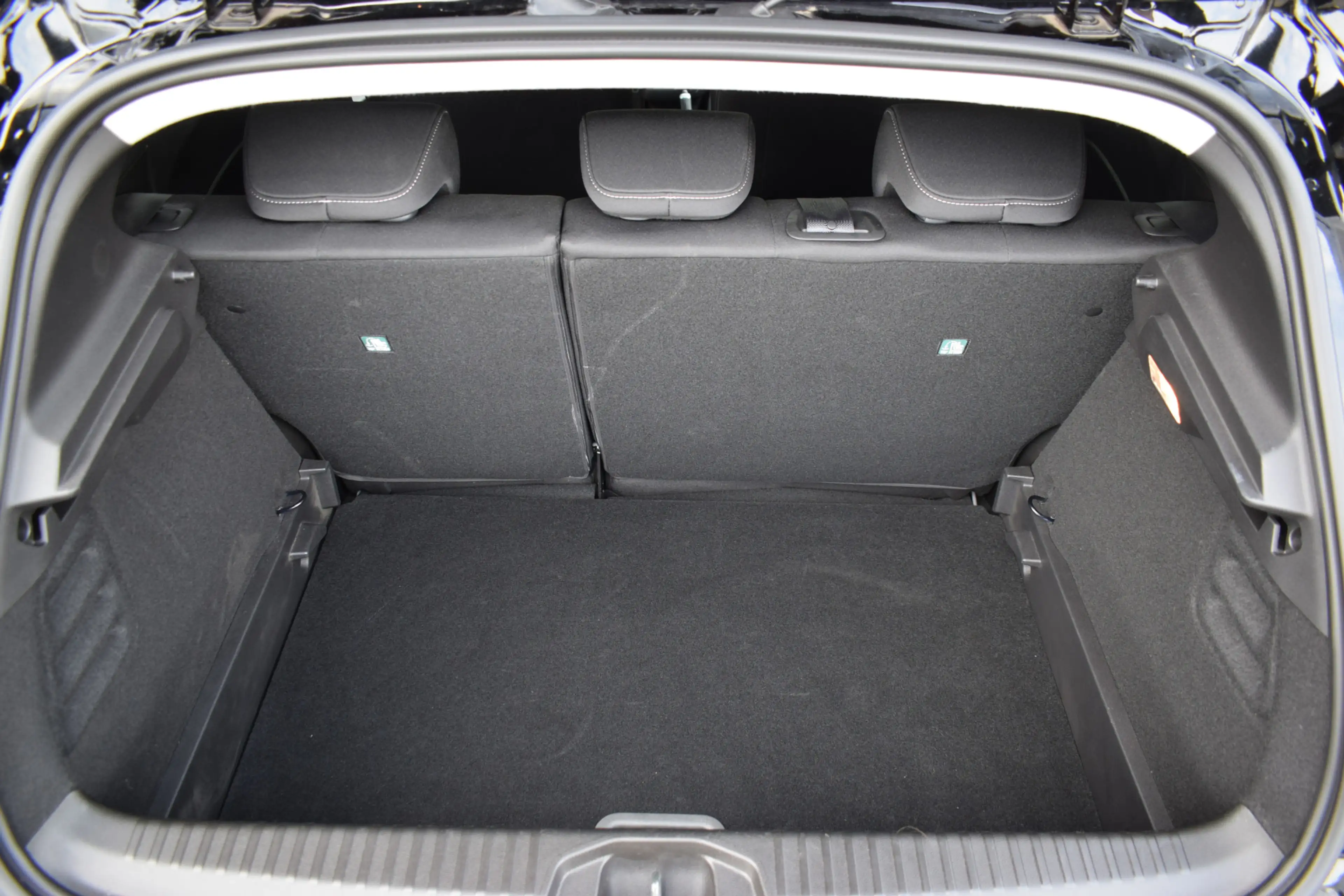 Mitsubishi Colt 1.0T MT Intense | Camera | Climate | Cruise | Appl — photo 7
