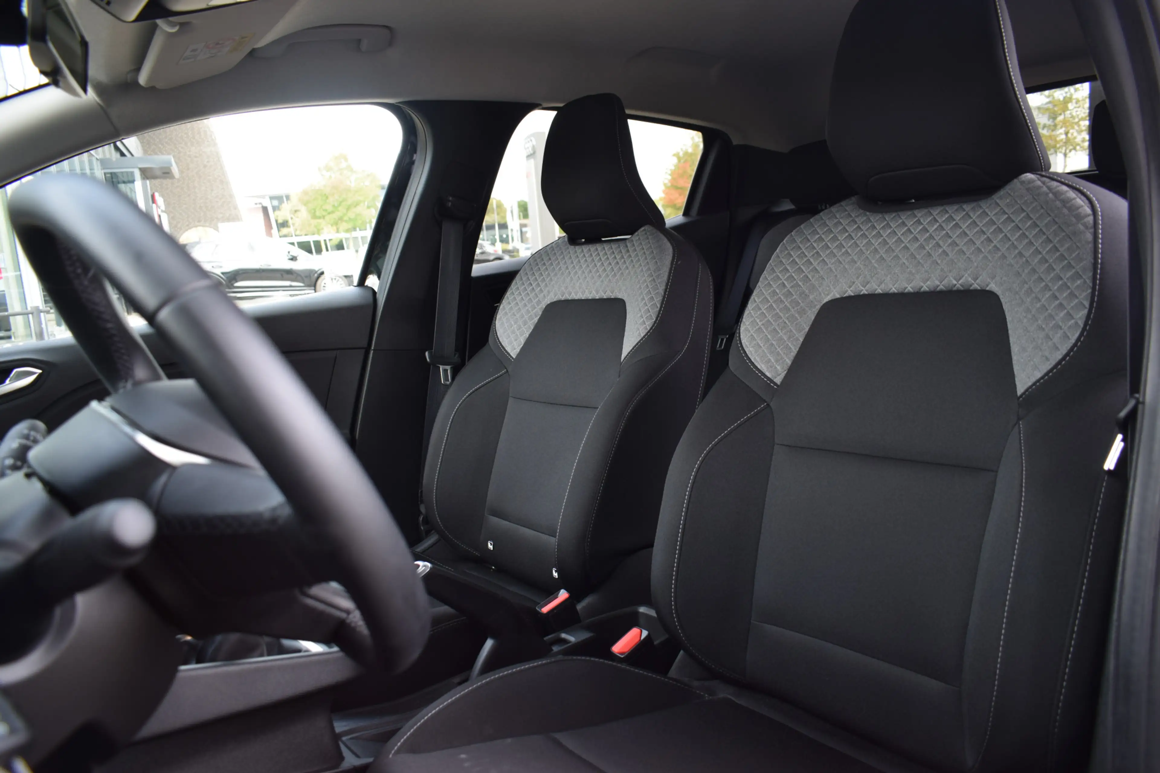 Mitsubishi Colt 1.0T MT Intense | Camera | Climate | Cruise | Appl — photo 5