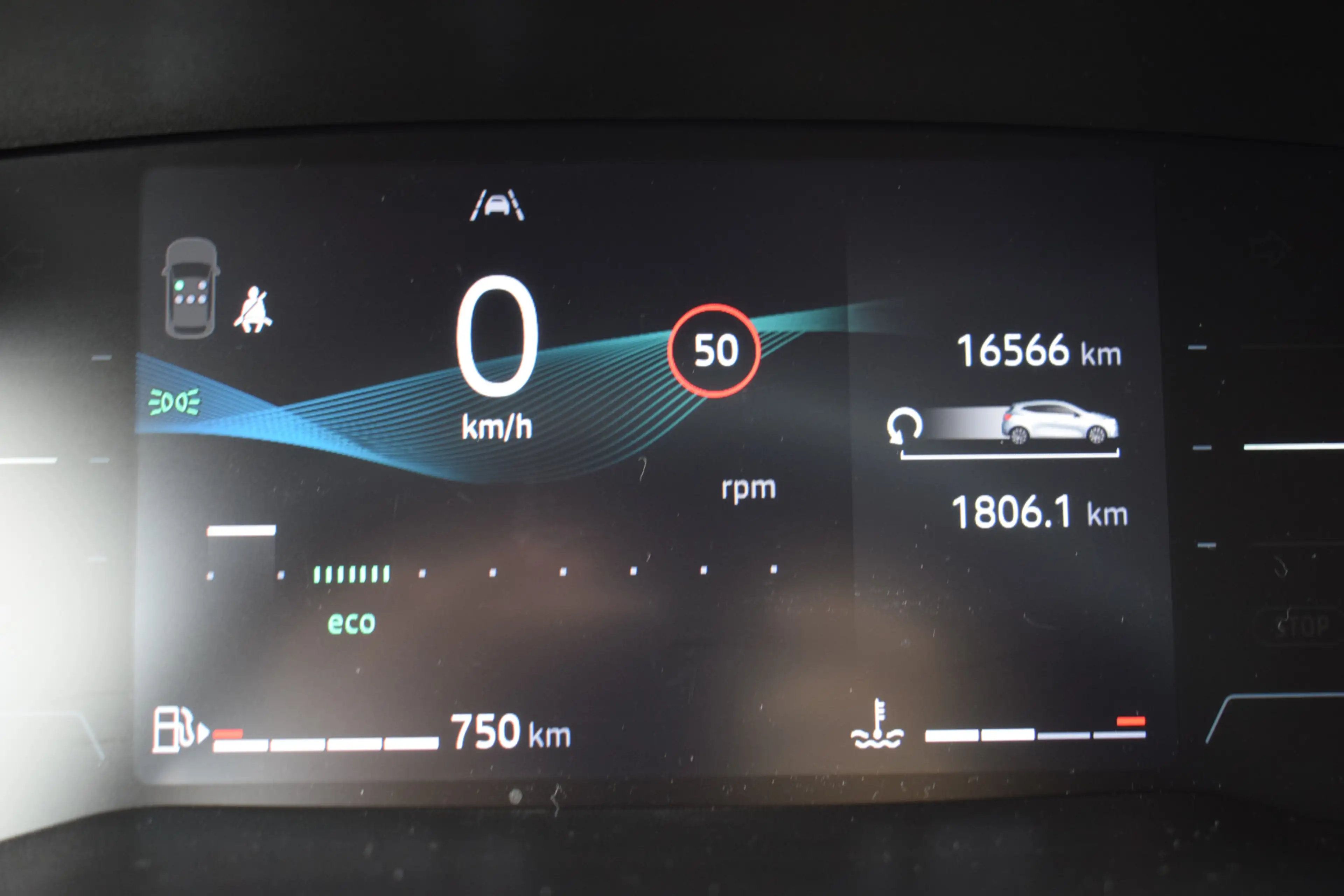 Mitsubishi Colt 1.0T MT Intense | Camera | Climate | Cruise | Appl — photo 11