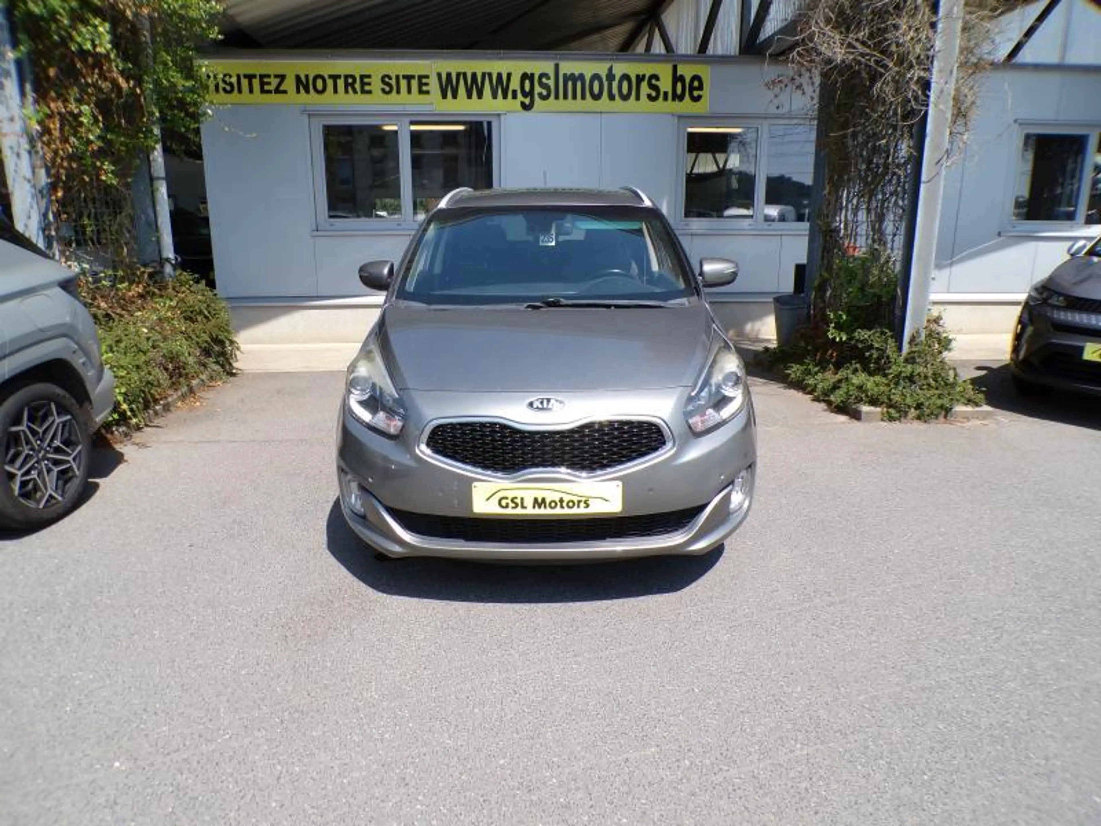 Kia Carens 1.7CRDi 115cv 7pl Bronze 10/15 5000 € marchand — photo 2