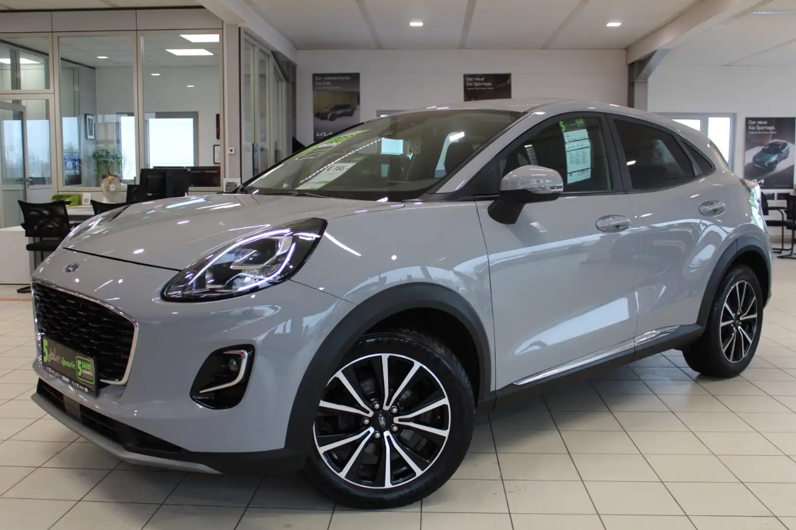 Ford Puma 1,0 EcoBoost TITANIUM Mild Hybrid LED, Navi Gris - 2