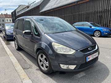 Trend 2,0 TDCi 131PS mit 7 Sitze Tempomat Sitzheiz