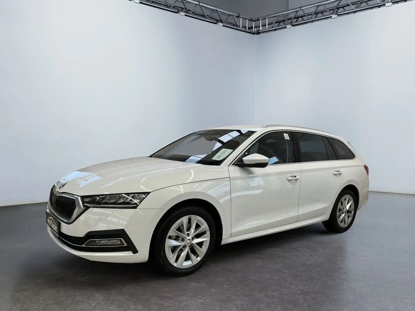 Skoda Octavia Combi Style 1.5 TSI DSG 4xSitzheizung Weiß - 2