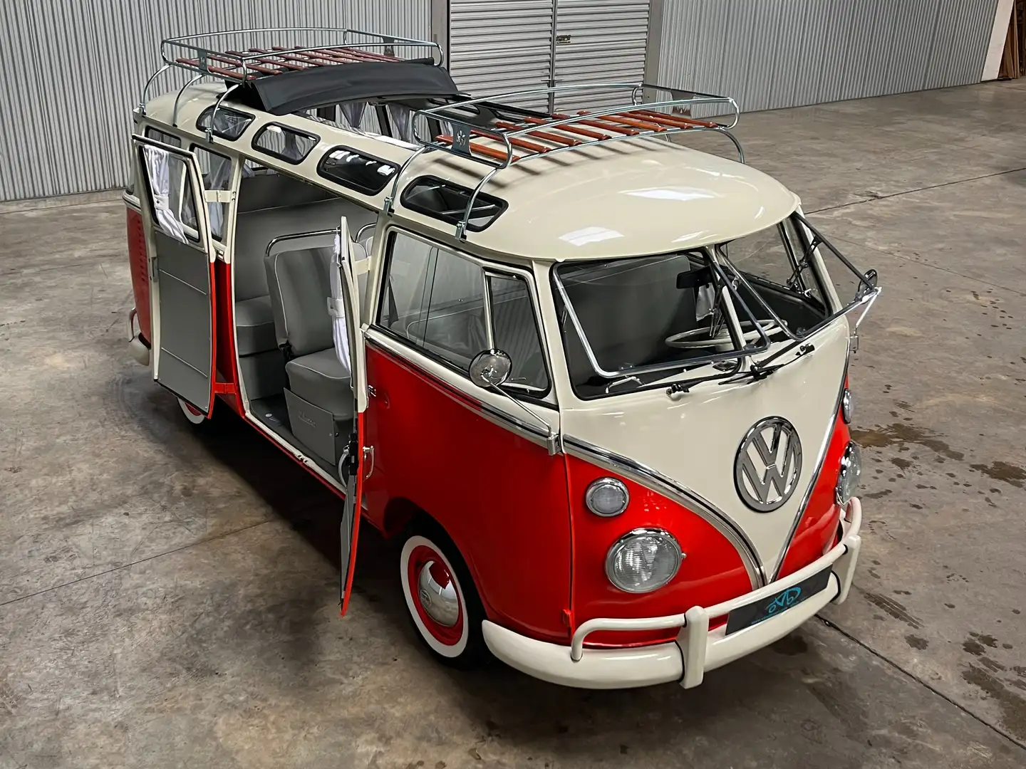 Volkswagen T1 Kombi Samba Ombouw 23 Window Safari Windows Rojo - 1