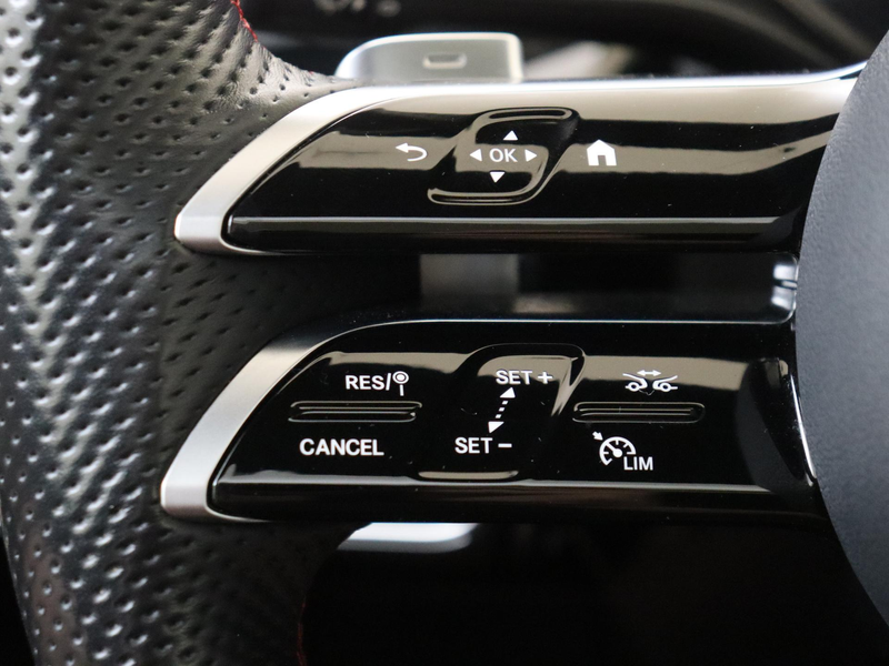 Mercedes-Benz CLA 250 e Star Edition AMG Line Plus Panoramadak / Head-up — photo 13