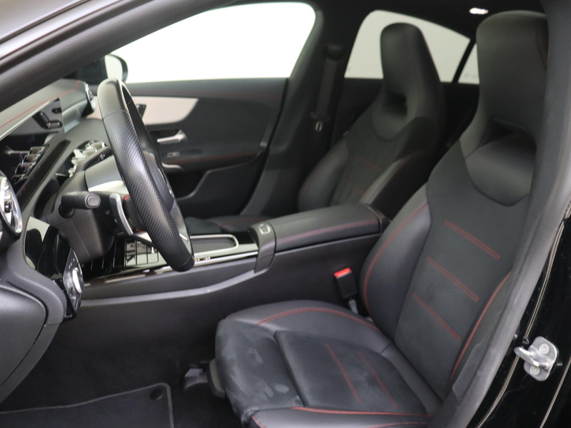 Mercedes-Benz CLA 250 e Star Edition AMG Line Plus Panoramadak / Head-up — photo 11