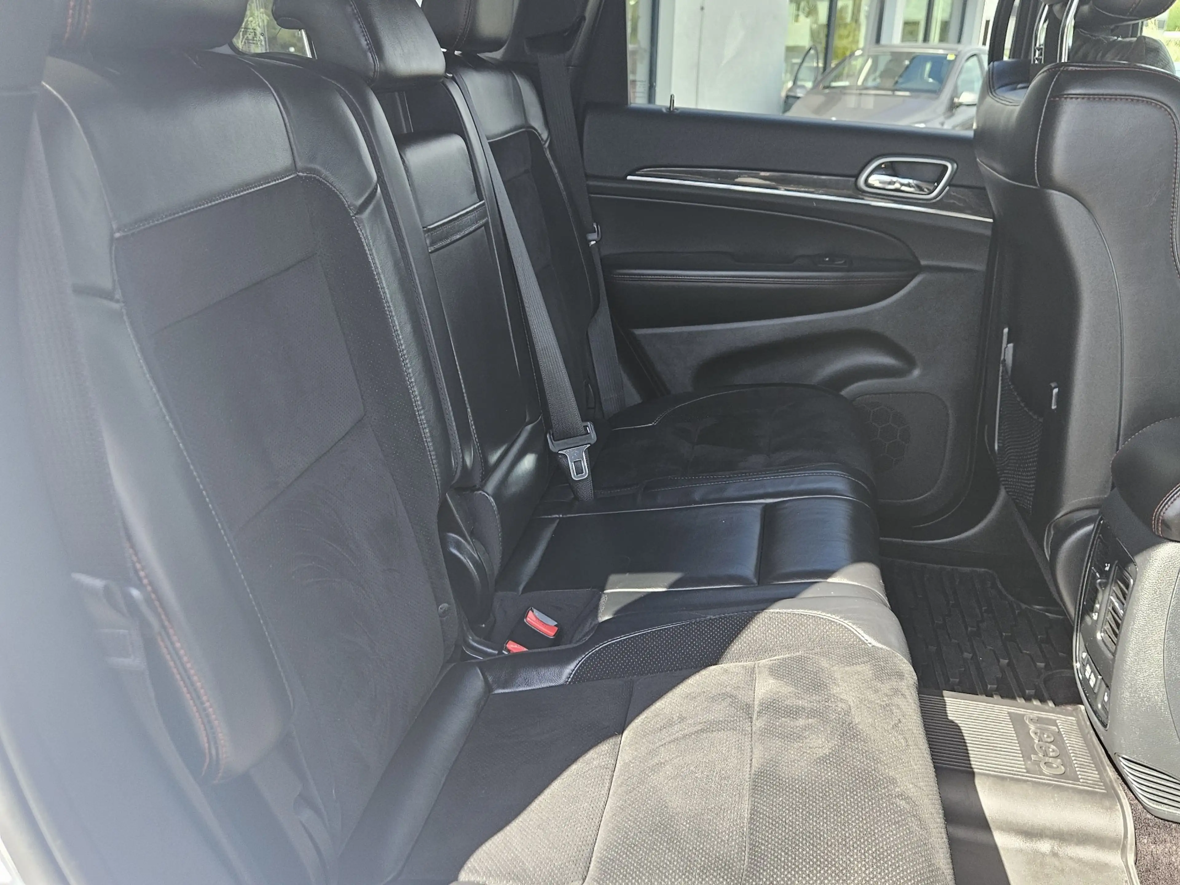 Jeep Grand Cherokee 3.0 CRD Trailhawk — photo 13