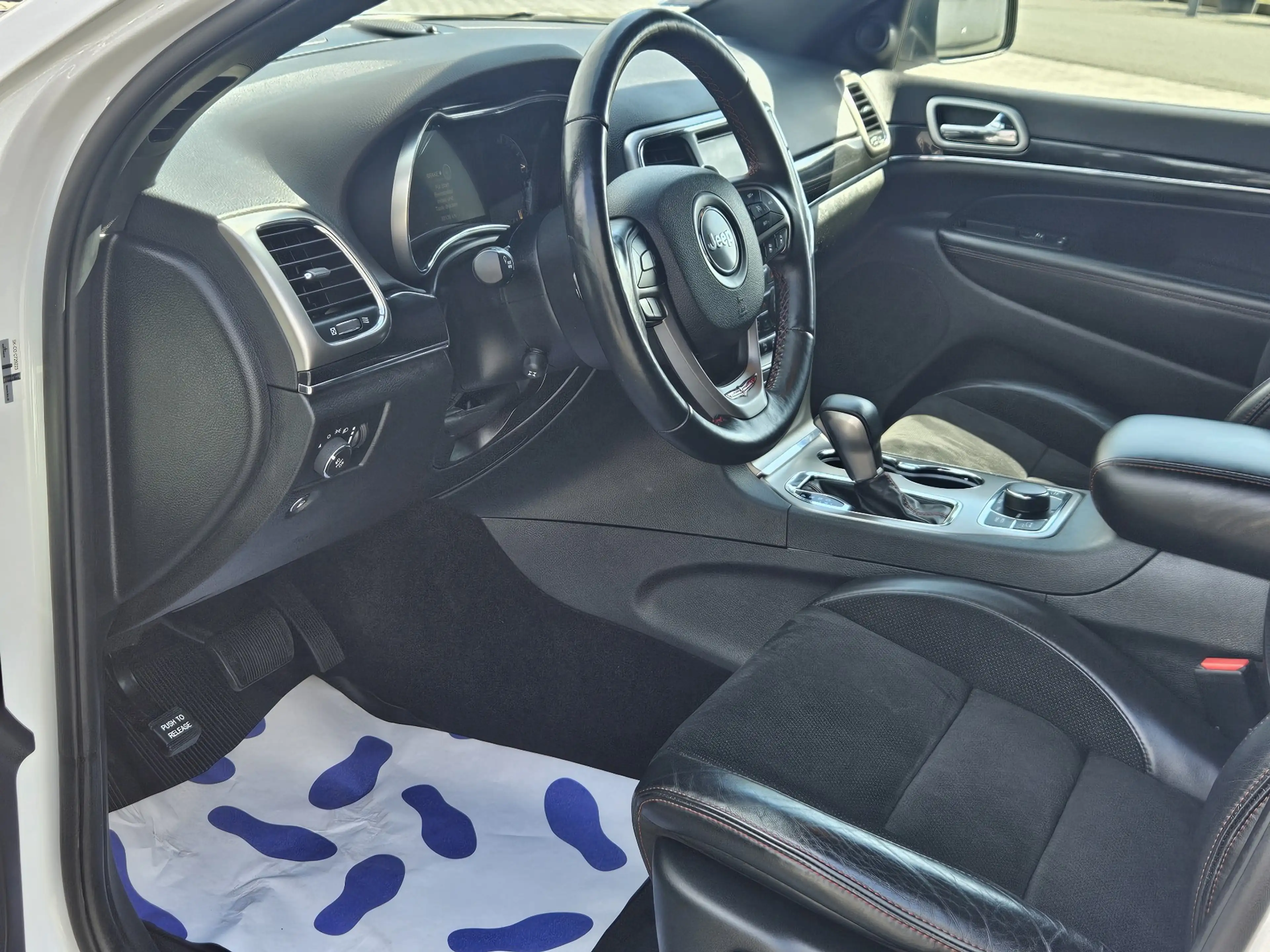 Jeep Grand Cherokee 3.0 CRD Trailhawk — photo 7