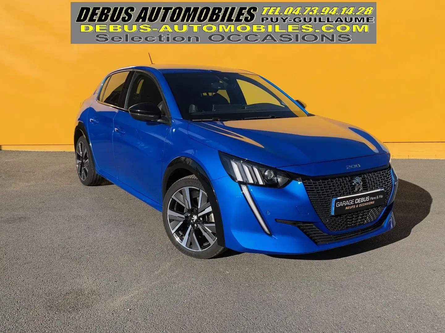 Peugeot e-208 1.2 PURETECH 100CH S\u0026S GT LINE Bleu - 1