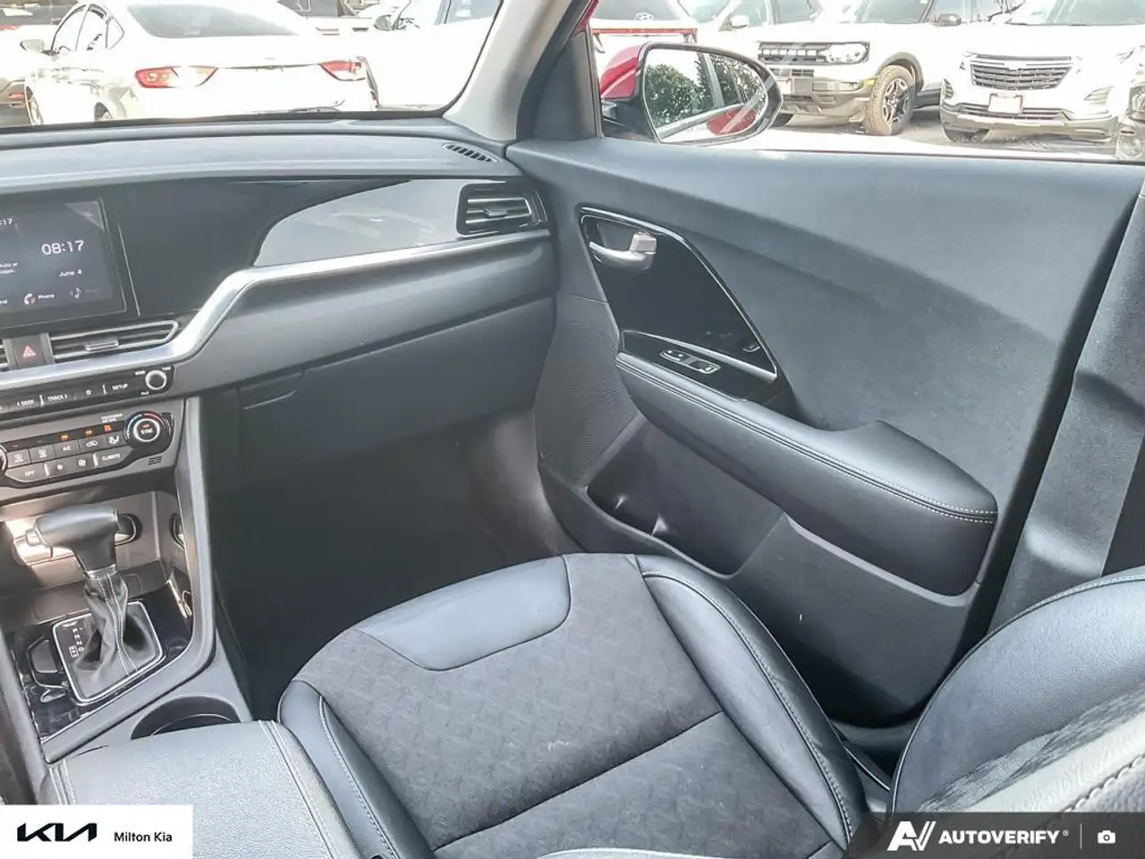 Kia Niro снимка Kia Niro