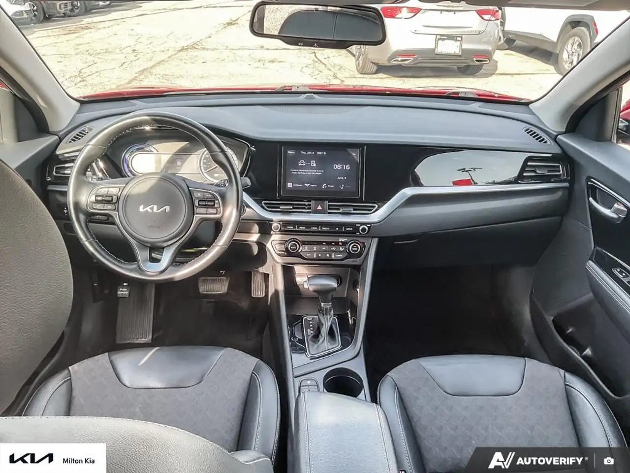 Kia Niro снимка Kia Niro