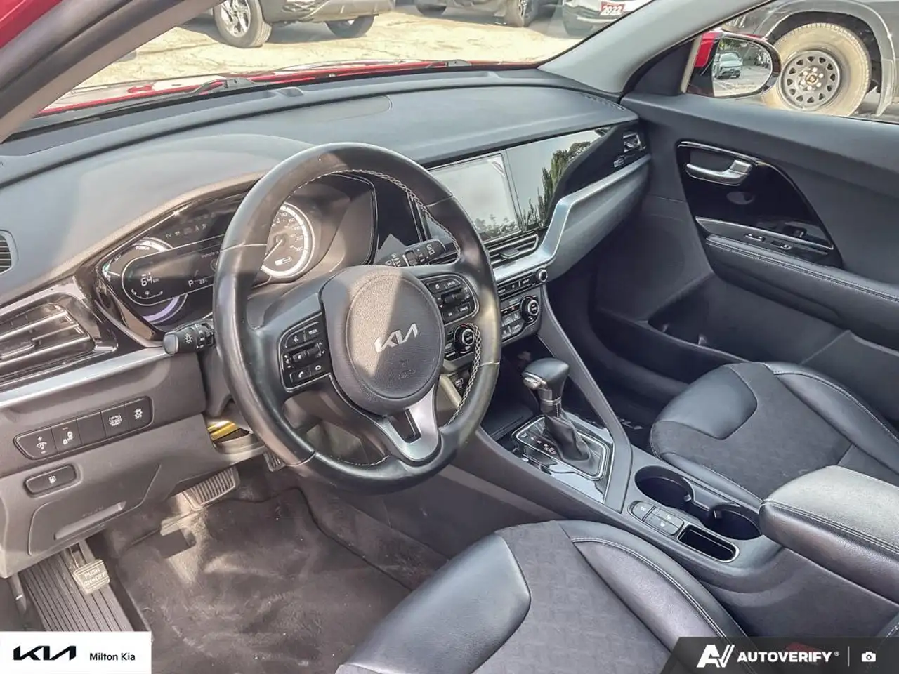Kia Niro снимка Kia Niro