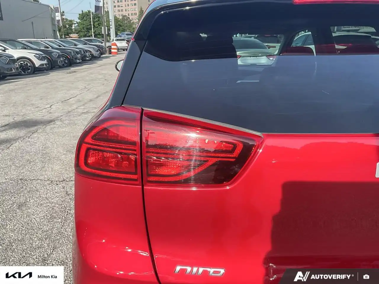 Kia Niro снимка Kia Niro