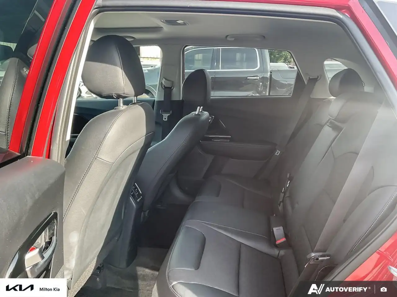Kia Niro снимка Kia Niro