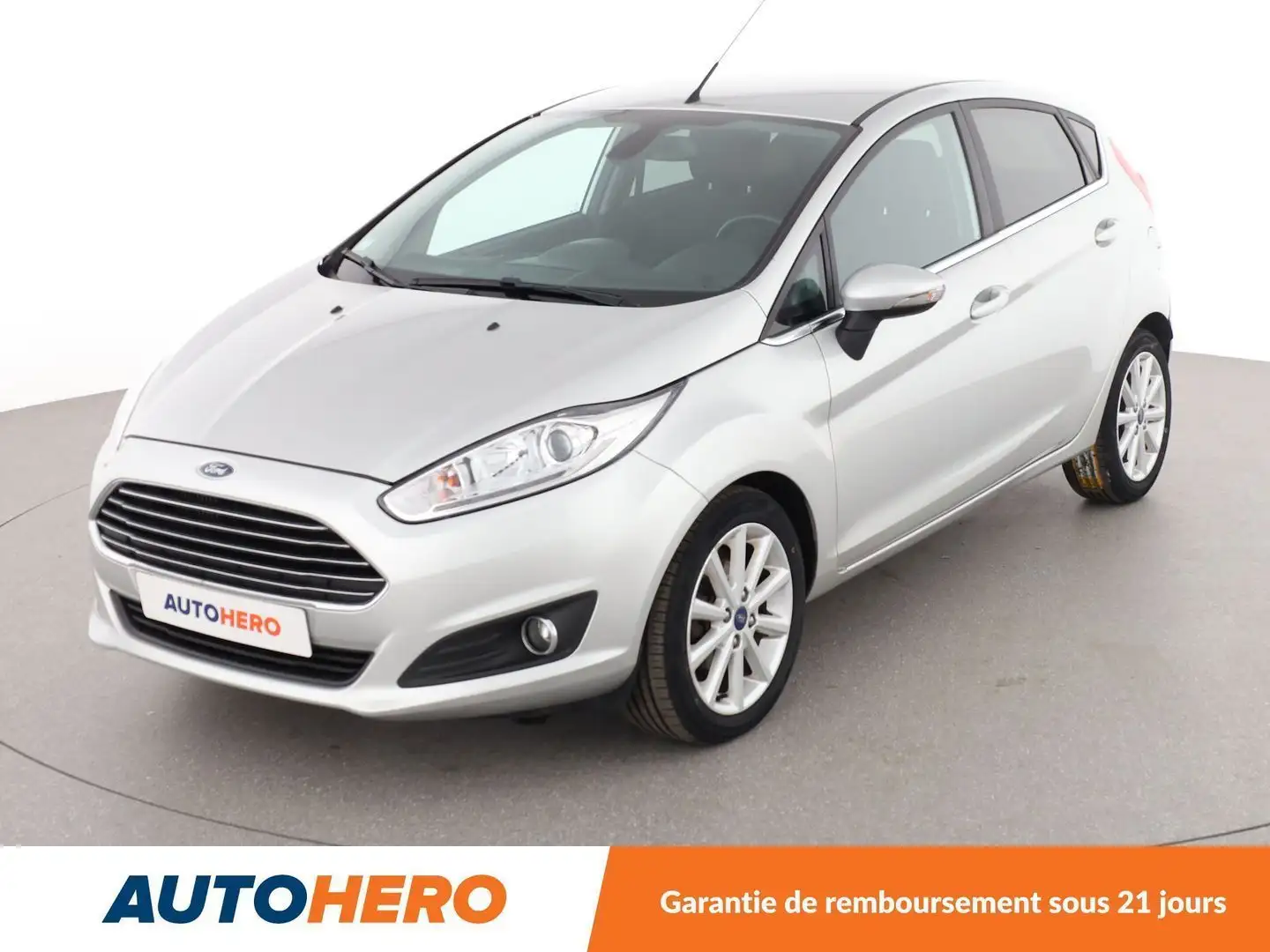 Ford Fiesta 1.5 TDCi Titanium Gris - 1