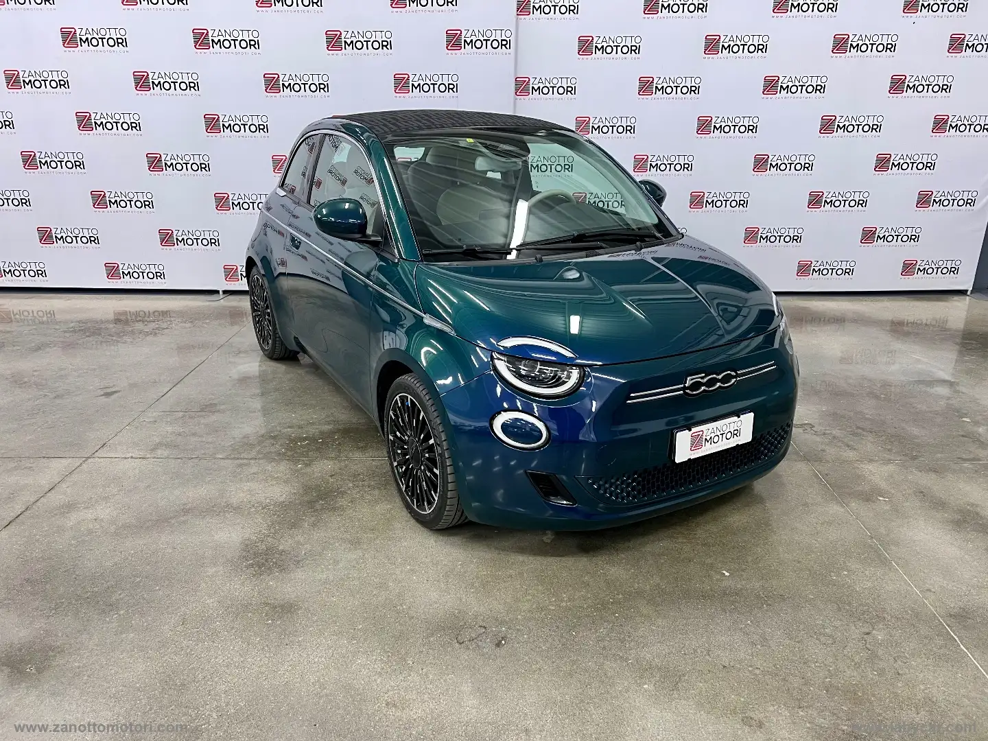 Fiat 500 La Prima Cabrio 42 kWh Verde - 2