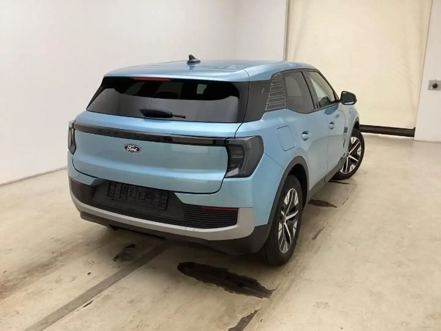 Ford Explorer 782 Explorer Dual Motor AWD Extended Range 79kWh Blau - 2