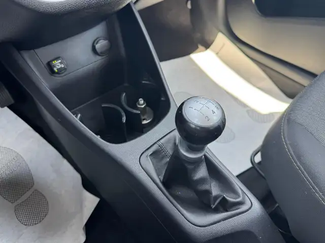 Kia Picanto view 11