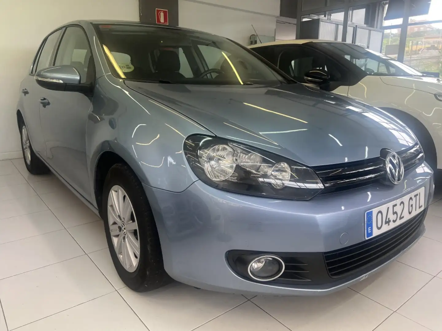 Volkswagen Golf 1.6TDI CR Advance BMT 105 Azul - 2