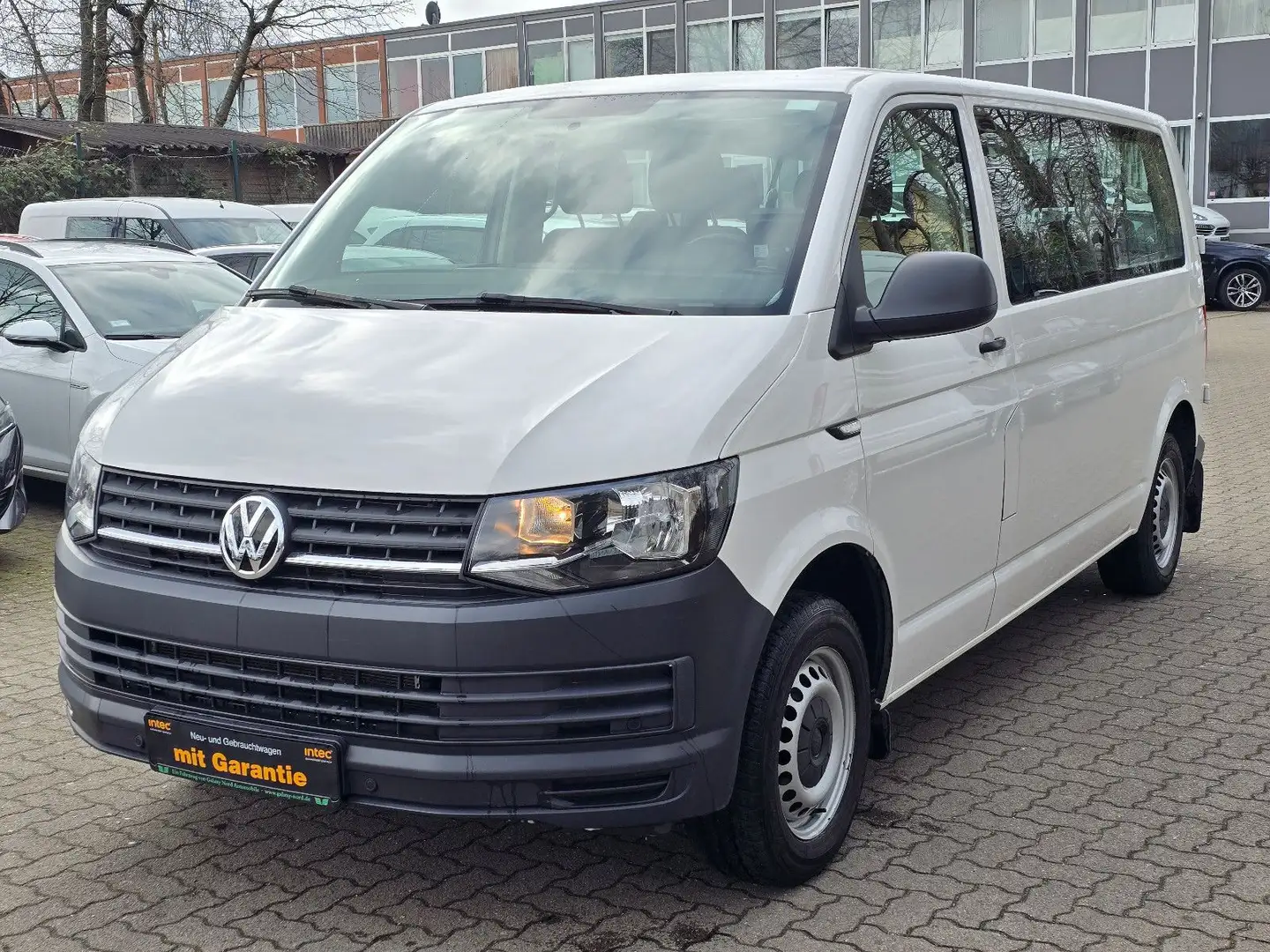 Volkswagen T6 Caravelle 2,0TDI9-Sitze lang Rückf.k Standheiz Blanc - 1