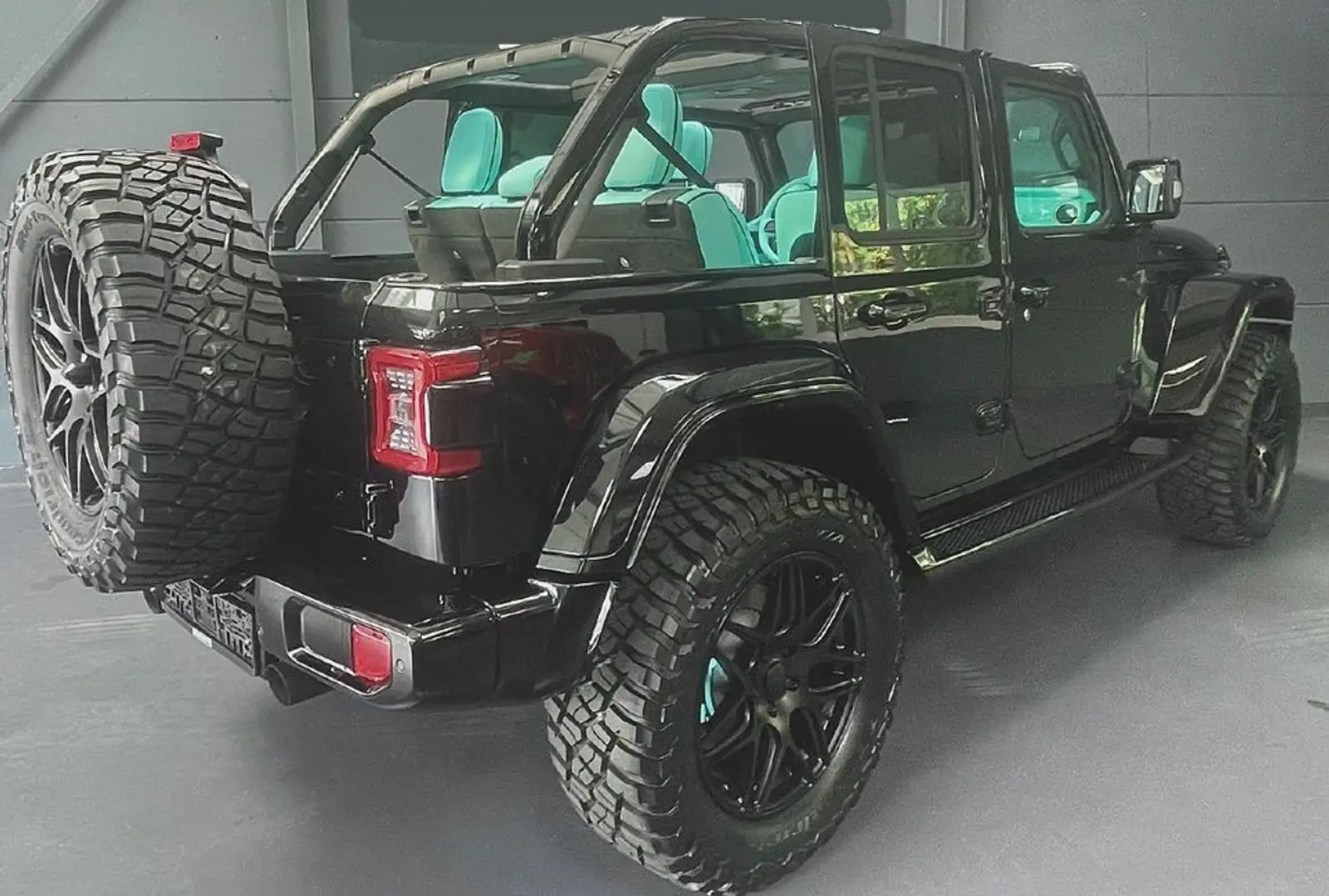 Jeep Wrangler Unlimited 2.0 4xe First Edition 8ATX Siyah - 1