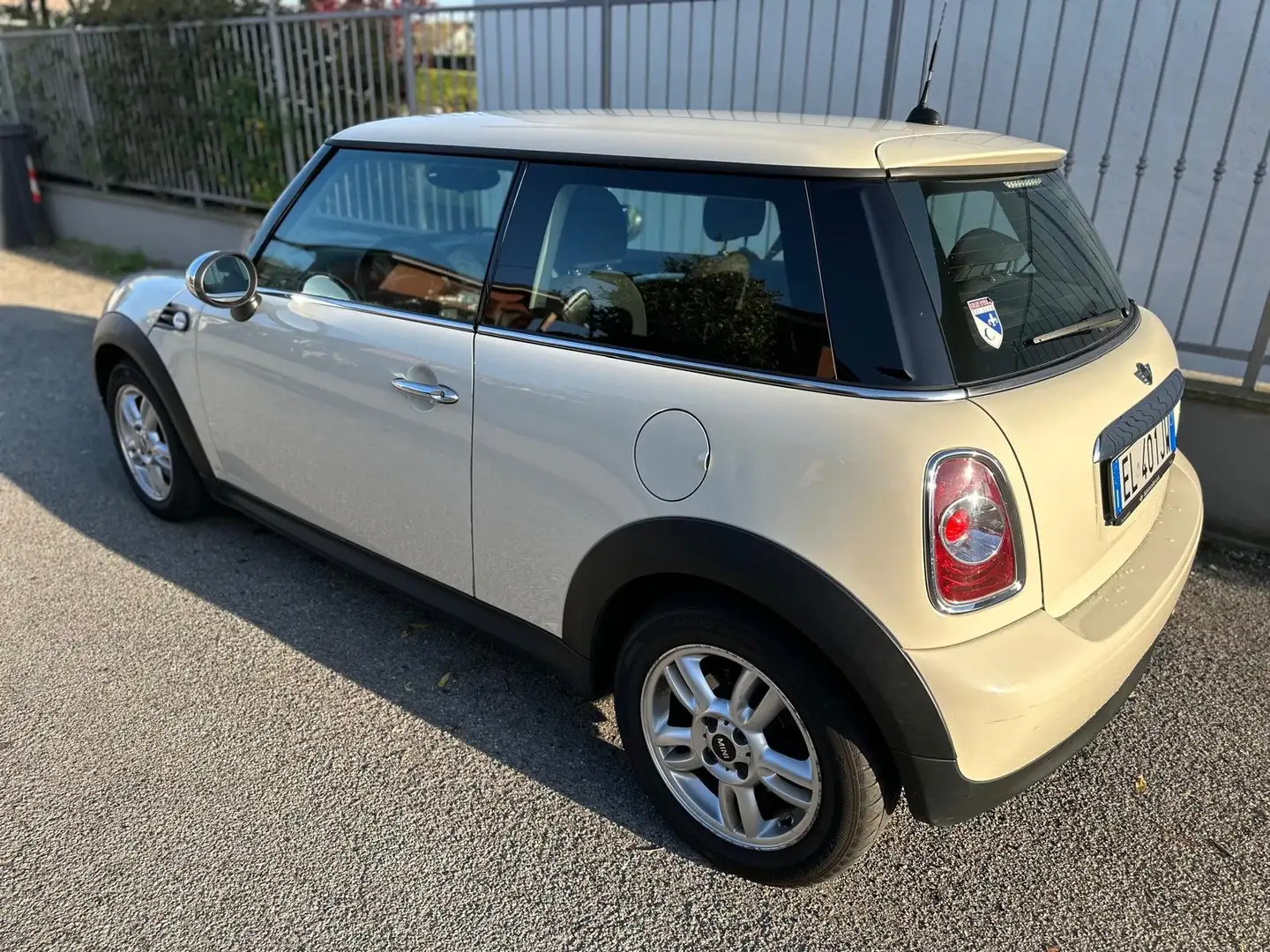 MINI One Mini III R56 2007 Hatchback 1.6 s/clima Bianco - 2