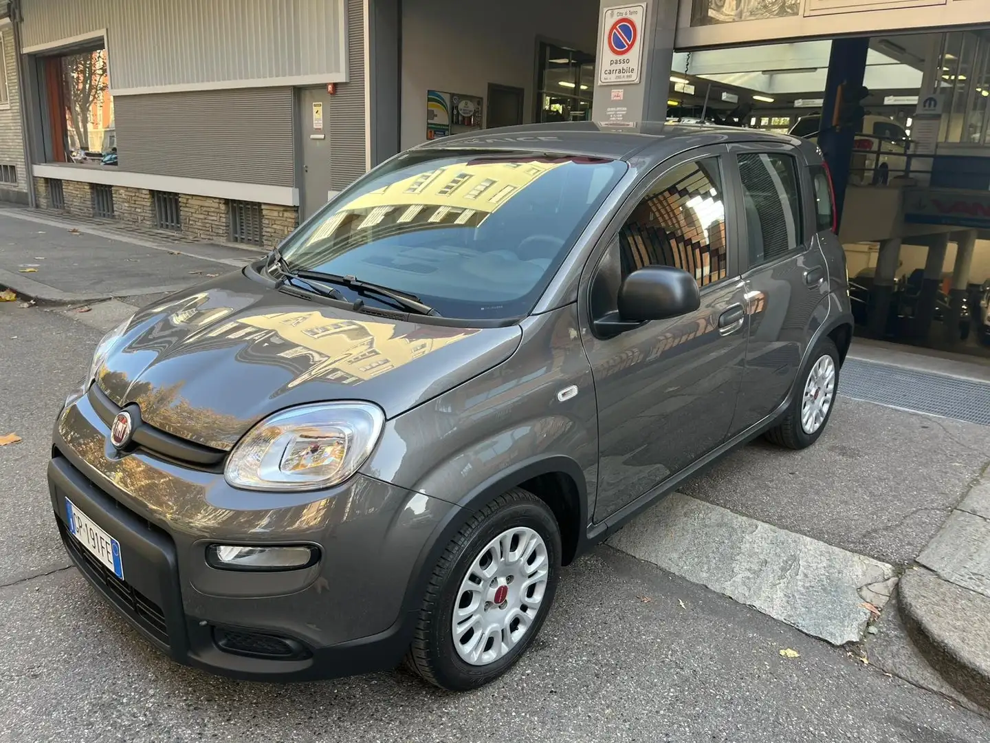 Fiat Panda Panda 1.2 Easypower 69 cv GPL casa madre *PROMO* Grijs - 1