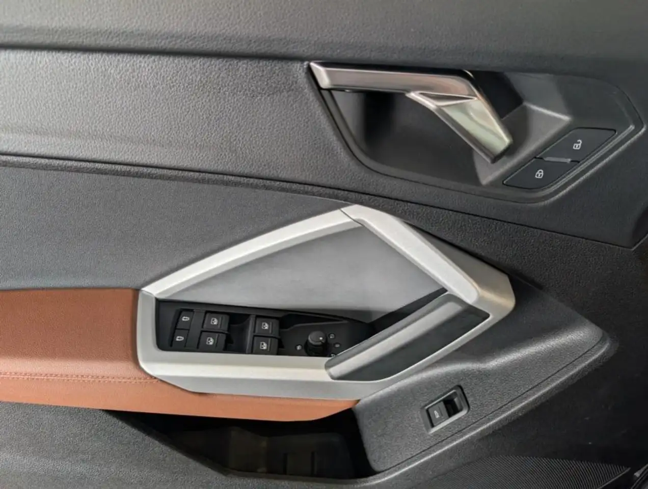 Audi Q3 снимка Audi Q3